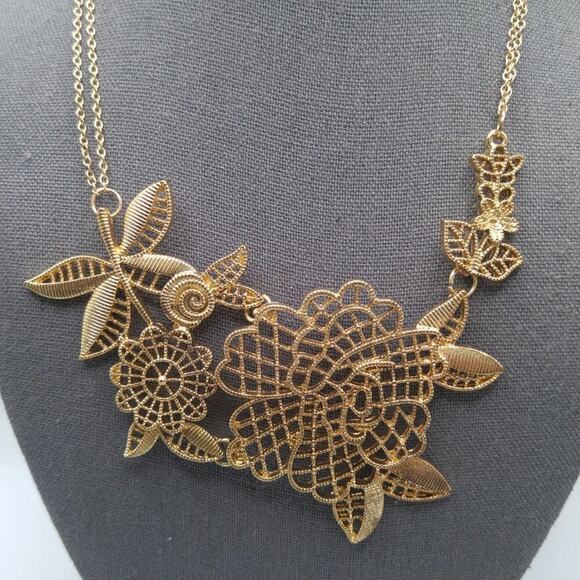 Floral Lace Inspired Frontal Necklace, Gold Tone, 20 Inches - Picture 2 of 7